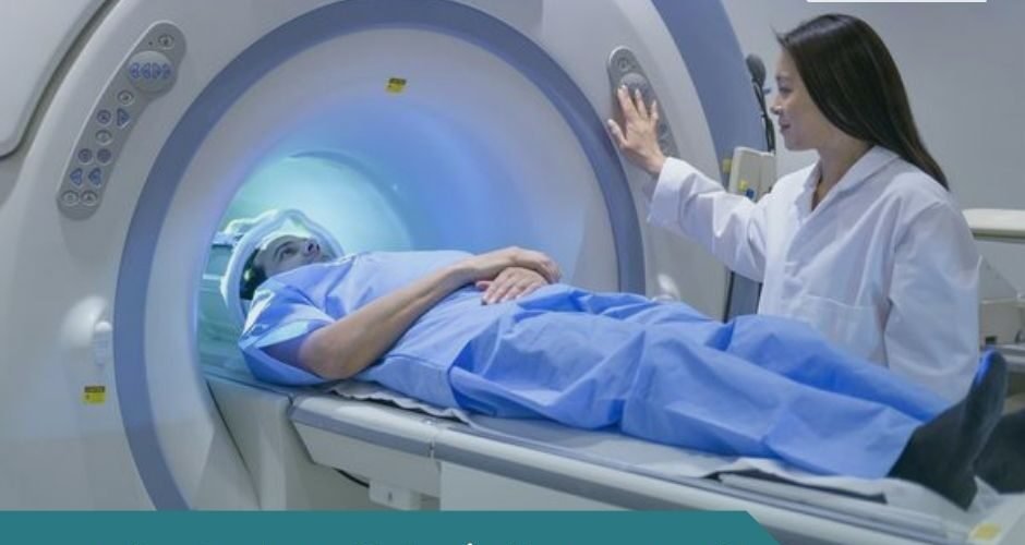 الفرق بين الاشعة المقطعية والرنين